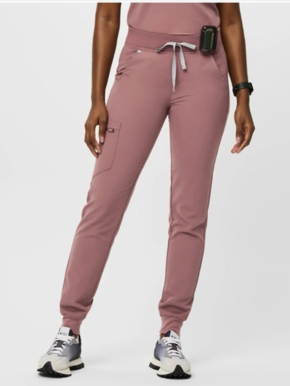 FIGS Women’s Scrub Set Mauve Catarina Top Zamora Joggers Limited Edition Size S - Picture 2 of 16